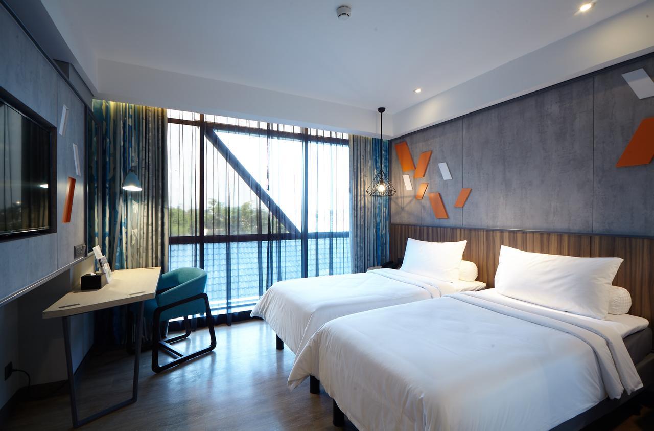 Ibis Styles Medan Pattimura Extérieur photo